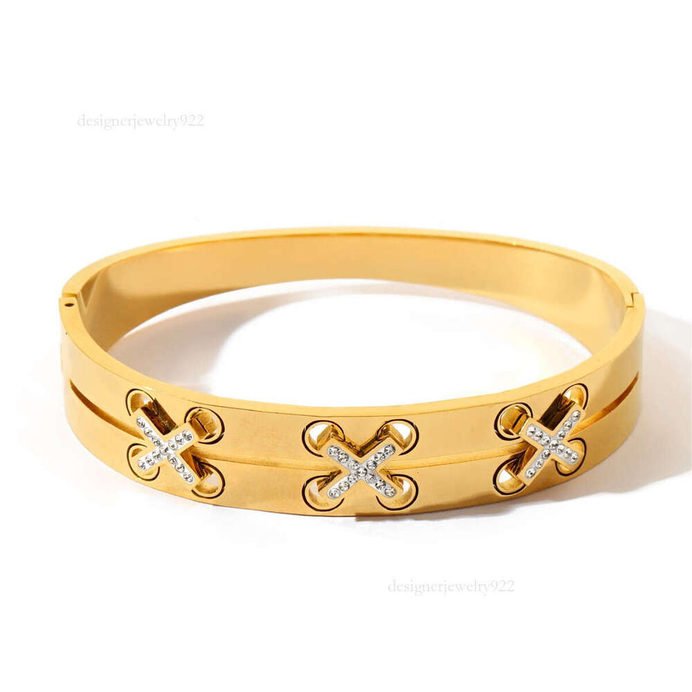 Hot selg personalized cross exaggerated titanium steel with trendy design and dia inlaid bracelet accessories
