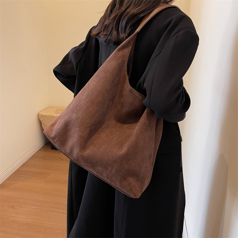 AIOSC Stylish shoulder bag Classic Style high Quality Classic Underarm Bags Tote Shoulder Handbags backpack With Black Brown Green White Curry color