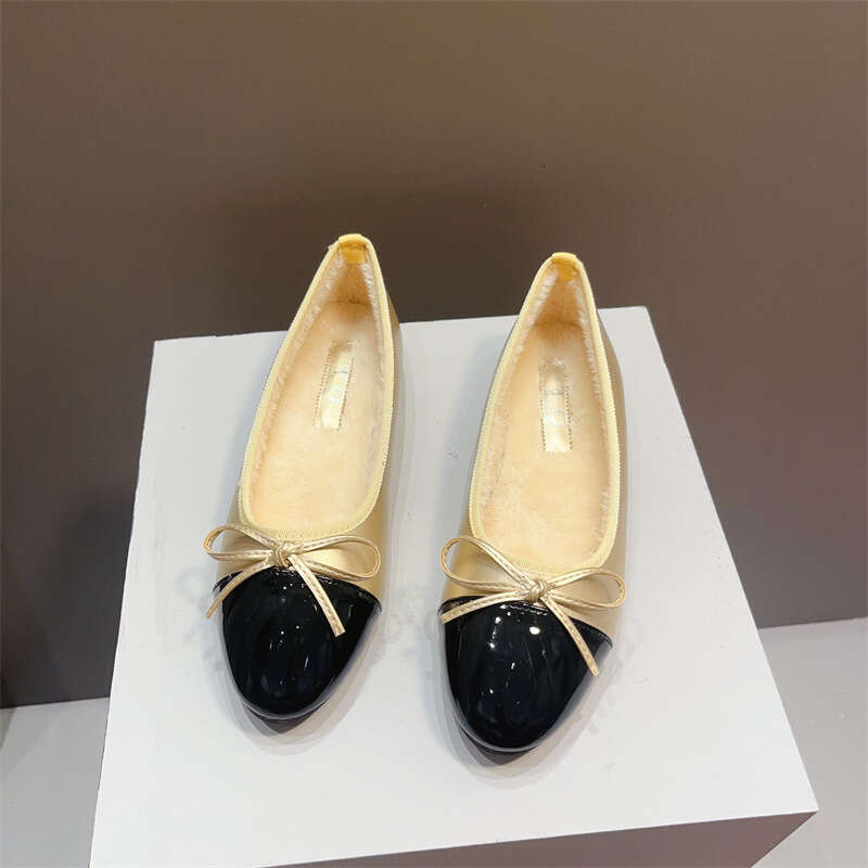 Single Shoe Women's Round Headed Bow, Small Fragrant Style, Soft Sole, Shallow Mouth Fairy, One Foot Kick, Korean Version With Plush Flat Bottom 