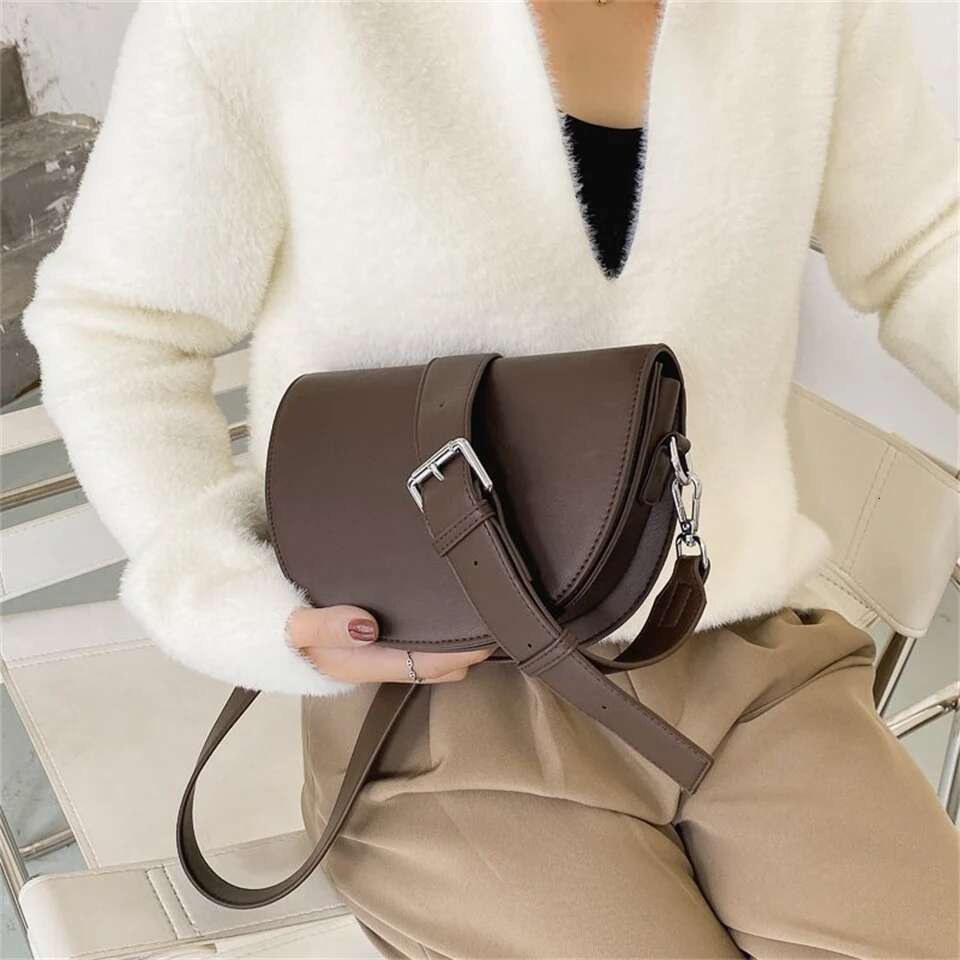 Retro Solid Color Saddle High Quality Leather Shoulder Bags for Women 2025 New Simple Ladies Crossbody Bag Designer Handbags