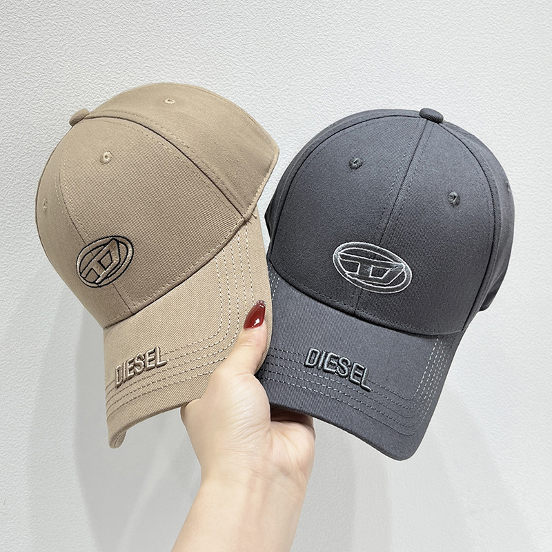 Free shipping New Designer Baseball caps hat Men Women fitted hats Luxury embroidered baseball cap Sun Hats Adjustable cap J-8