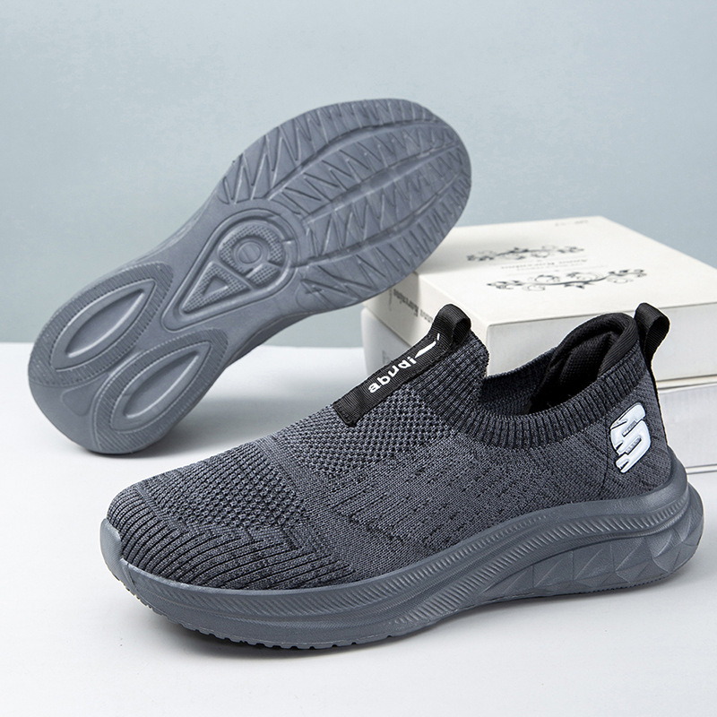 High elasticity, lightweight, cold adhesive men's shoes, plus size sports shoes, 2024 spring and autumn fashion fit, casual shoes