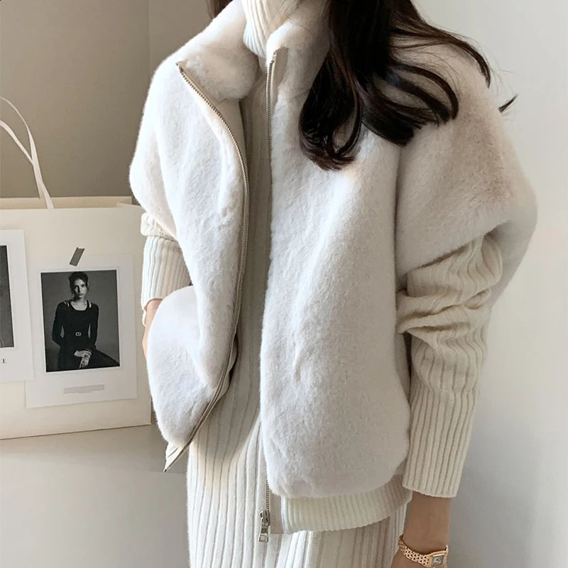 Home>Products>Fashion Sleeveless Zipper Mink Tank Top Solid Full Match Womens Winter Warmth Tank Top Autumn Style 16O2871 241105