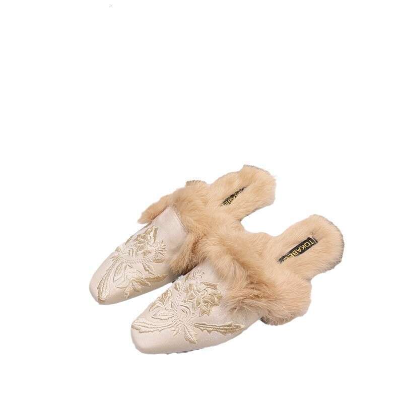 Korean Version Autumn Winter Simple Square Flat Bottom Hairy Shoes For Women With Soft Soles Plush Insulation, Featuring A Socialite Style Embroidered