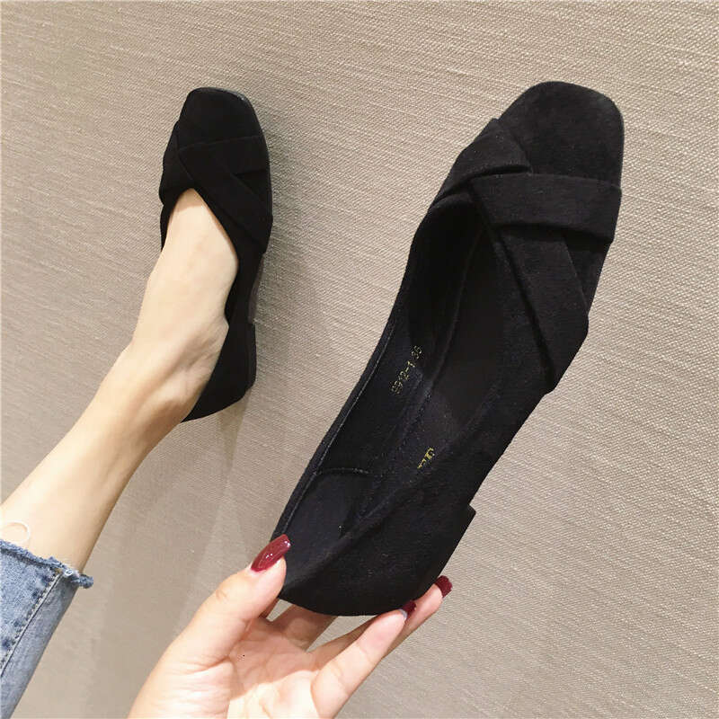 2023 Autumn New Korean Edition Versatile Square Head Shallow Mouth Black Flat Bottom Single Women's Professional Work Shoes For Women