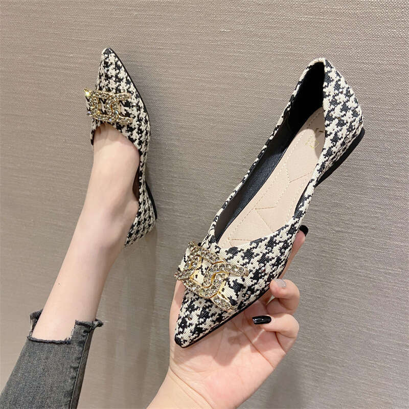 Single Shoe Spring New Pointed Shallow Mouth Rhinestone Decorated Flat Bottomed Soft Soled 2023 Thousand Bird Grid Interior Height Increasing Women�