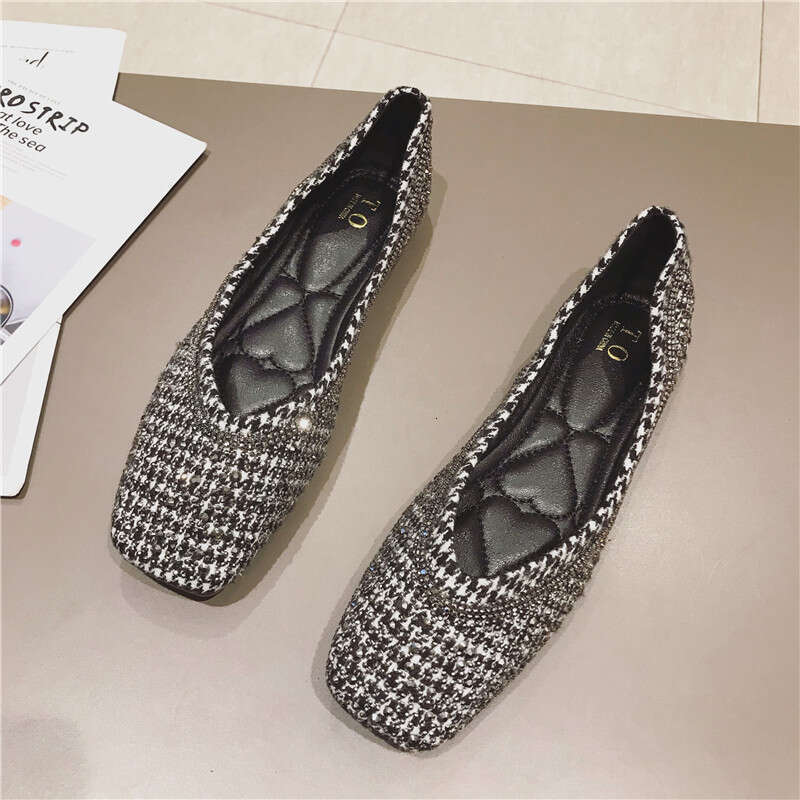 2023 Spring/Summer New Casual Daily Cloth Face Single Fashion Shallow Mouth Square Head Large Flat Bottom Bean Women's Shoes