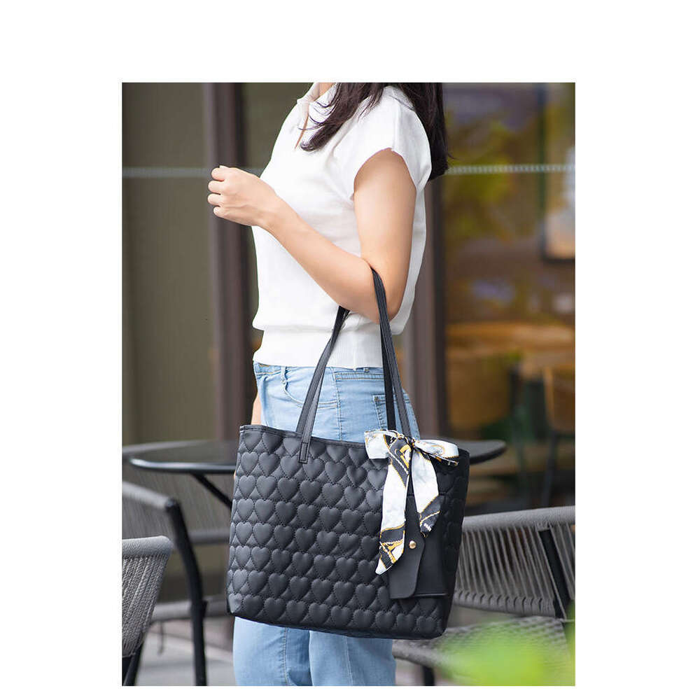 Designer Bag Silk Scarf Tote Bag New Year Fashion Trend Love Embroidery Solid Color Large Capacity Mother And Child Handbag Handbags