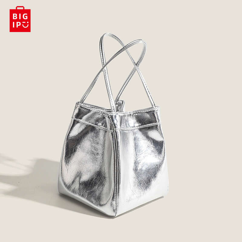 Designer Bag Bag Women's New Trendy Fashion Multi-Purpose Casual Korean Version Of The Small Square Bag Bucket Bag Niche Simple Handbag