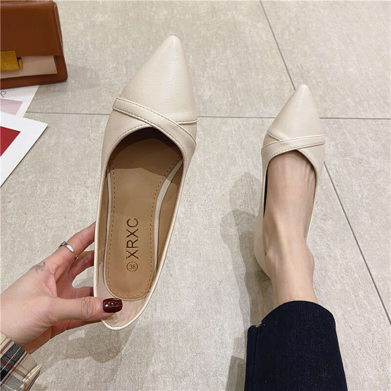 2023 Spring New Pointed Versatile Comfortable Bottom Soft Surface Single For Women, Shallow Mouth Black Work Women's Shoes