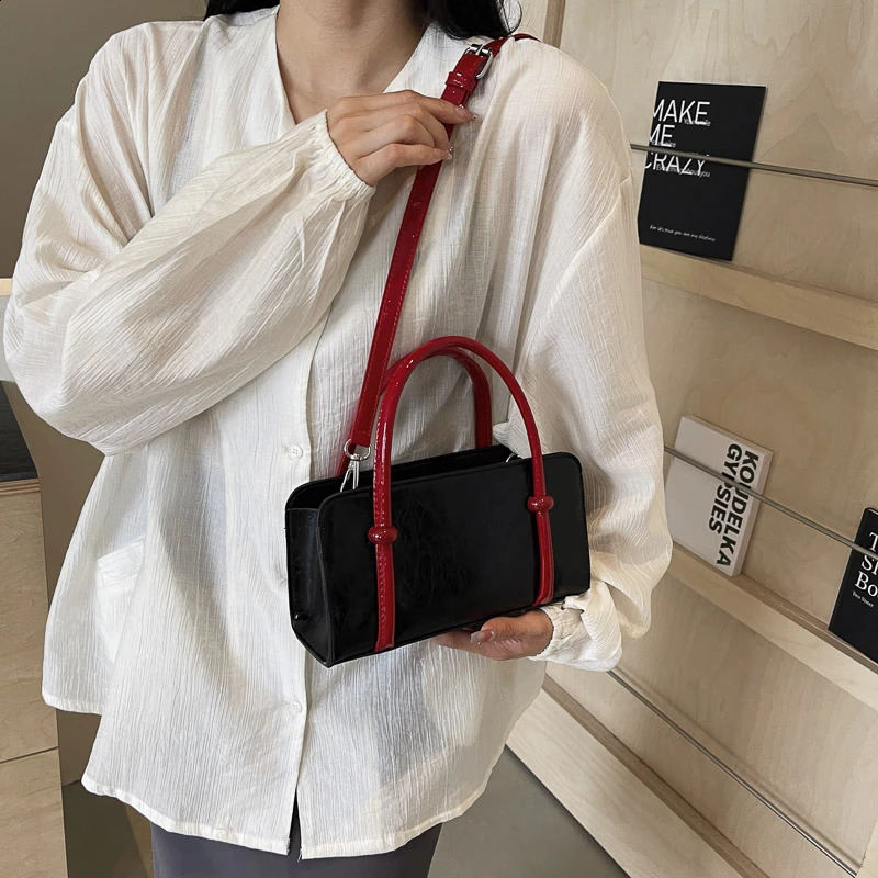 LEFTSIDE Mini Retro PU Leather Womens Underwear Bag Y2K Trend Korean Fashion Shoulder Bag Womens Silver Handbag 241105
