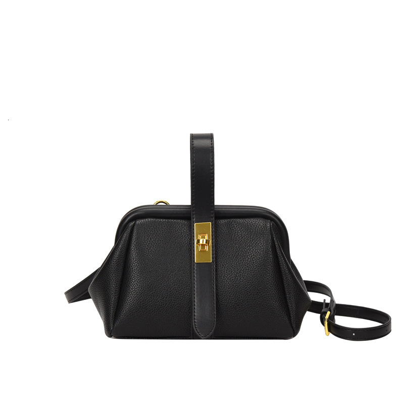New designer's trendy new style, single shoulder slanted hand feel handbag, fashionable bag