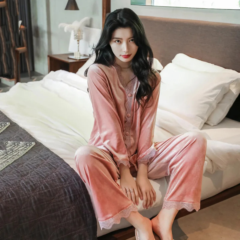 Long-sleeved Sexy Lace Plus Size V-neck Nightwear Homewear Pajamas Female Fall And Winter Cardigan Suit Spring Velvet 241105