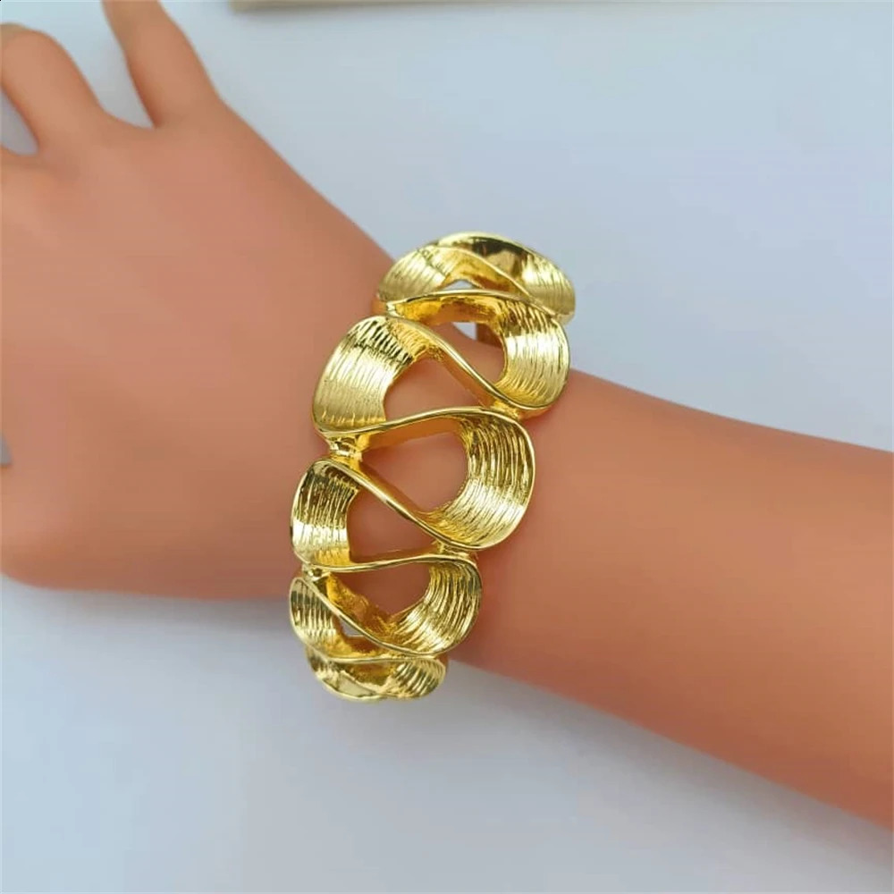 EMMA Women Necklace Earrings Ring Bracelet Jewelry Set Bud Pendant Gold Plated Nigeria Dubai Gold Jewelry Set 241105
