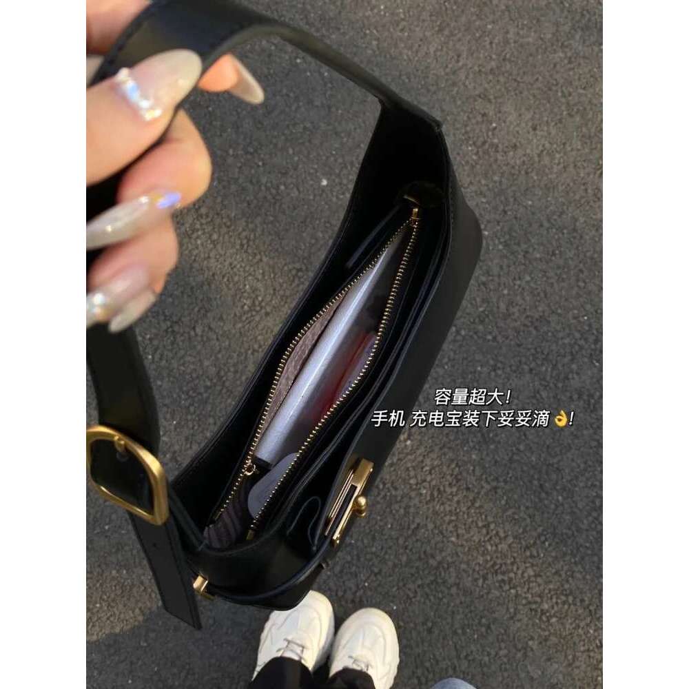 Designer Bag Internet Celebrity Popular High-End Oneshoulder Armpit Bag Commuting Simple And Versatile Casual Handbag Retro Office Worker Bag