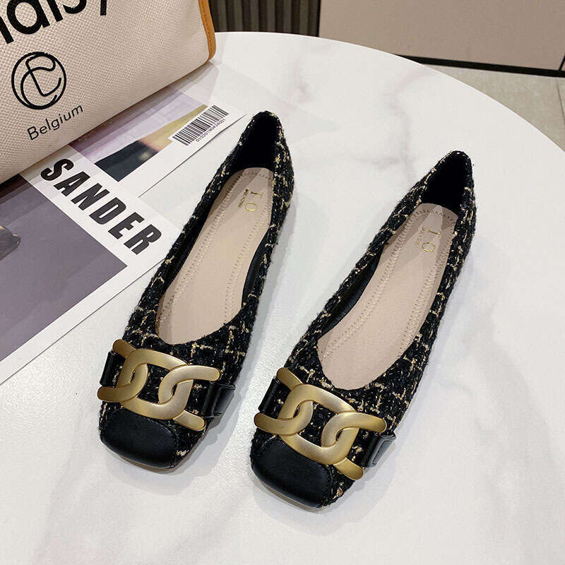 2023 Spring New Women's Head Cloth Metal Buckle Flat Color Blocked Surface Light Mouth Small Fragrant Style Single Shoes