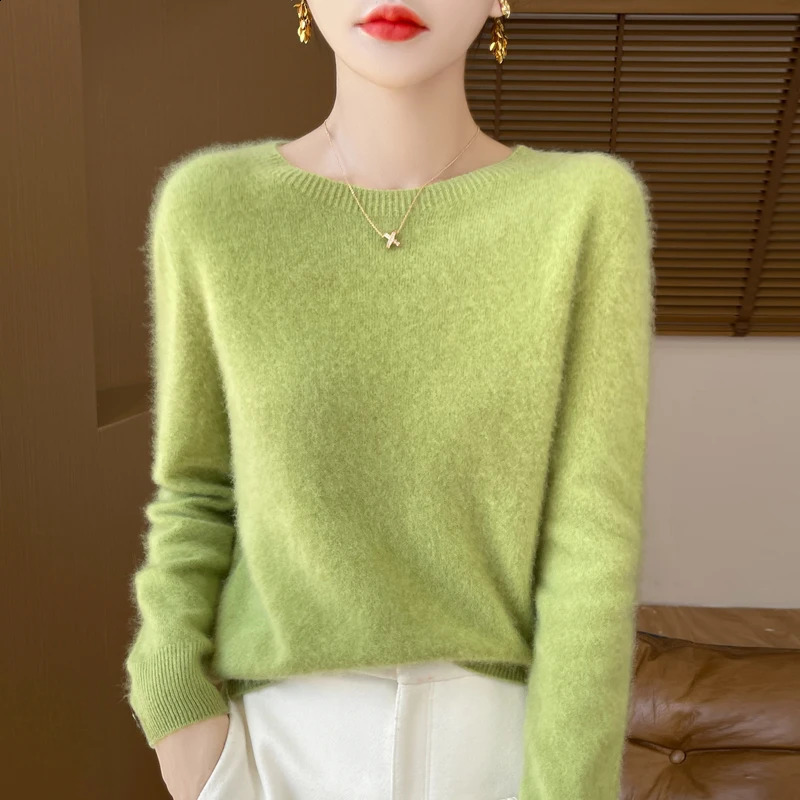 100% Merino solid color sweater ladies autumn and winter solid color O-neck long sleeve warm fashion loose knit sweater 241105
