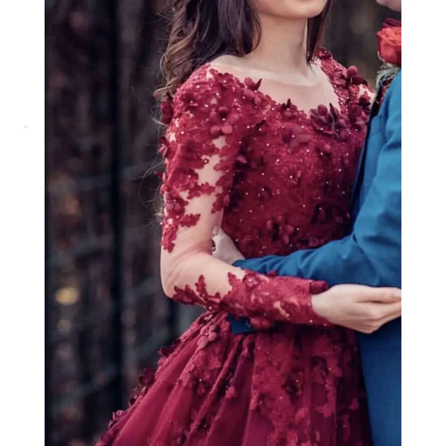 Bury Sheer Long Sleeves Arabic Ball Gown Dresses D Ral Lace Applique Beaded Sweep Train Bridal Wedding Gowns S