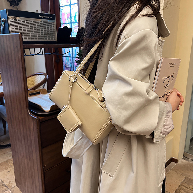 Same One Shoulder Baguette New Armpit Bag Designer Bags Handbags Women