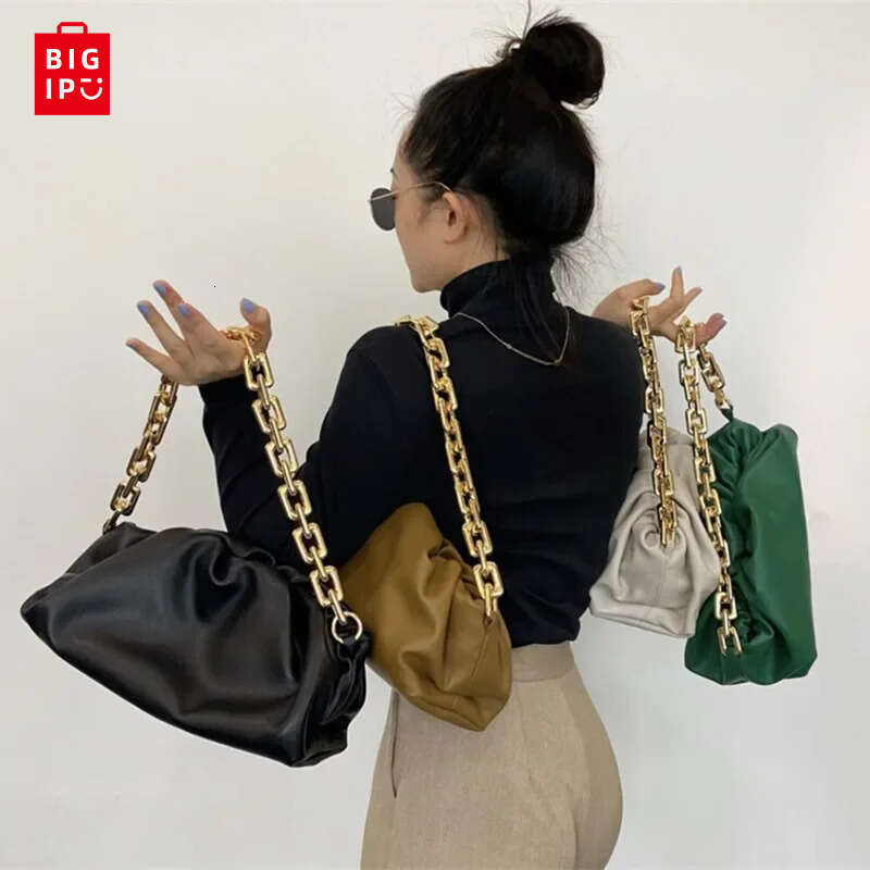 Designer Bag 2024 New Handheld Shoulder Bag With Thick Chain And Wrinkled Cloud Pattern Crossbody Bags For Women Luxury Designer Handbag handbag