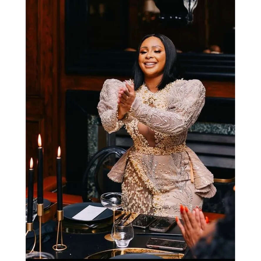 Plus Size Arabic Aso Ebi Champagne Urious Sexy Prom Dresses Lace Pearls Beaded Evening Formal Party Second Reception Gowns Dress ZJ