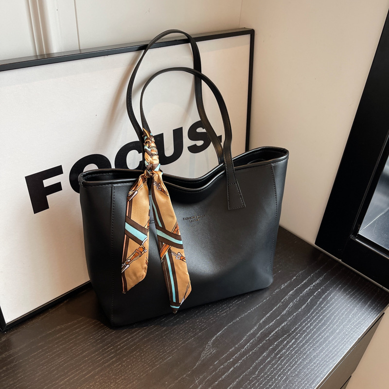 New designer Maillard women's large capacity handbag new multifunctional shoulder bag fashion bag