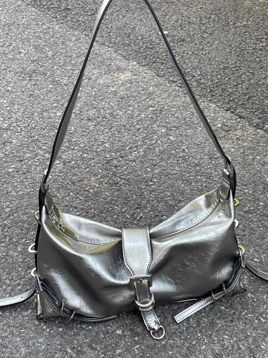 Silver Shoulder Bag for Women er Vintage Motor Handbag Small Square Mobile Phone Bag Female Black Underarm Coin Purse 241104