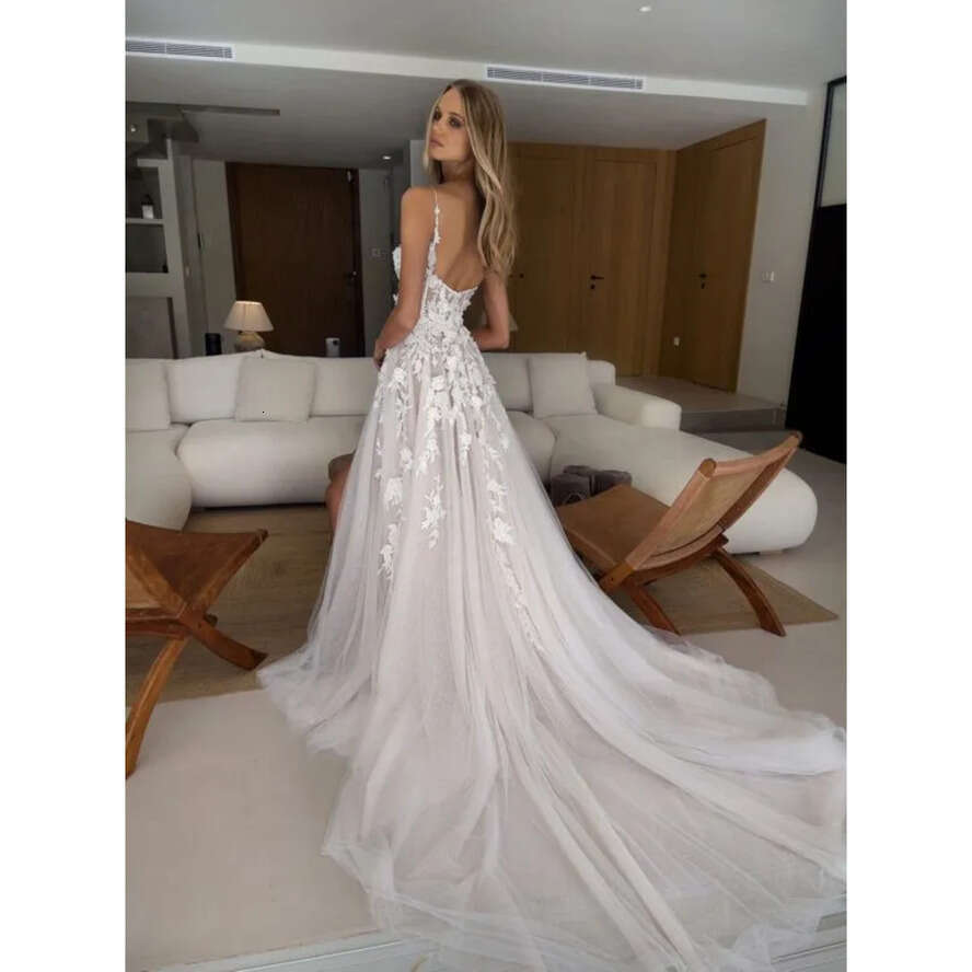 Bohemian Western Country A E Wedding Dresses Beach Spaghetti Straps Illusion Tulle Sleeveless Lace Appliques D Ral Bridal Gowns Side Split Open Back