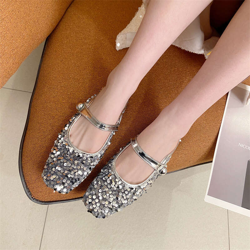 Xiaoxiangfeng Baotou Slippers For Women's Outwear 2024 Spring/Summer New Sequin Flat Bottom Mary Jane Muller Half Top