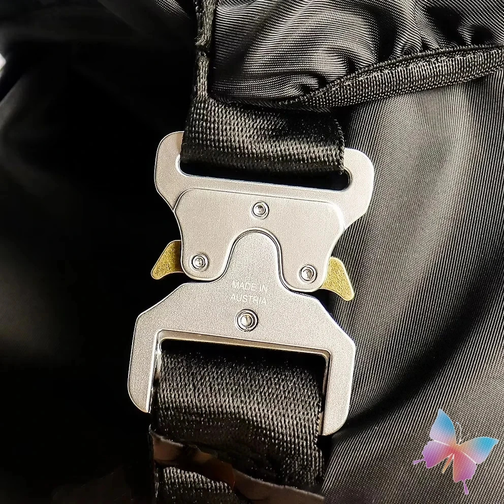 24ss 1017 ALYX 9SM Backpack Embroidered Letter Function Tactical Metal Sleeve Letter Outdoor Travel Nylon Flip Bag 241104