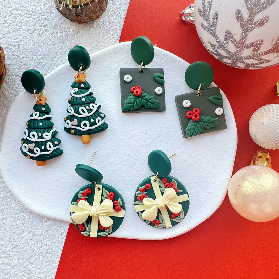 Christmas Series Unique Handmade Art Polymer Clay Tree Drop Earrings WreathHolly LeavesXmas 25cm 241105