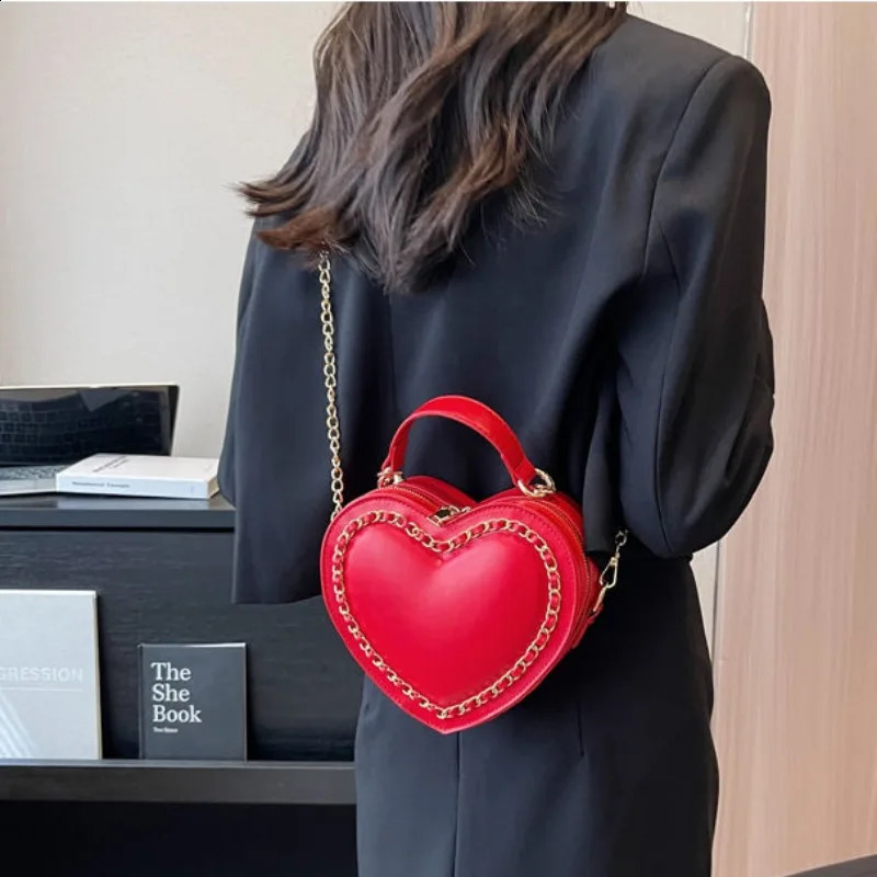 Chic Sweet Heart Crossbody Bags for Women JK Lolita Bag Solid Kawaii Shoulder Bag Office Women Uniform PU Bag Bolso Mujer 241105