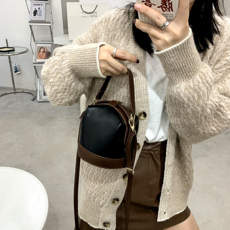 New designer cross body bag fashionable women s bag French niche multifunctional trend Korean fashion version fashionable simple trend handbag fashion