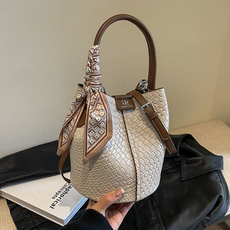 Wallet Designer Bag Tote Bags Niki Purse Duncks Fashion Classic 10a Top Woman Handbagevening Autumn Winter New Womens Simple Handbag Fashionable Saddl