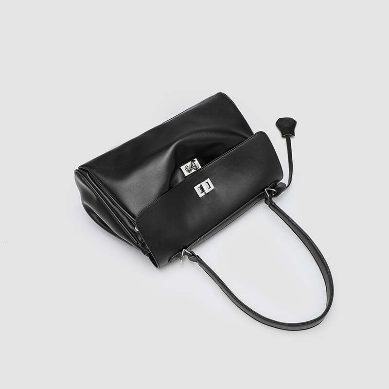 Tote Bags For Women Designer Handbag Purse 2025 New In Vintage Moto & Biker Lock Decoration Commuting Shoulder Crossbody