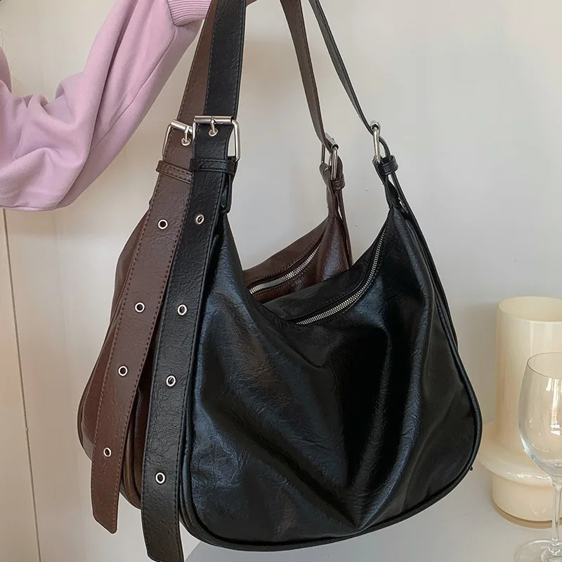 MBTI retro womens handbag aesthetic large capacity fashionable Korean shoulder bag Pu leather elegant casual handbag 241105