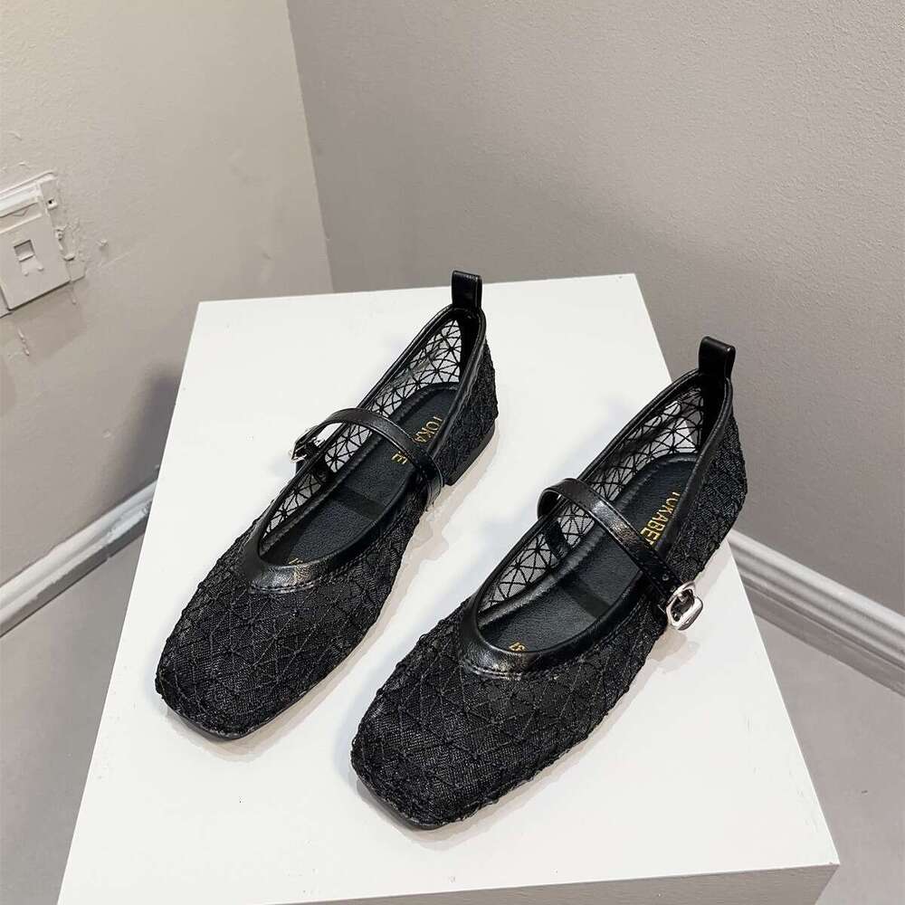 Xiaoxiangfeng Korean Edition Summer New Style Square Head Versatile Mesh Breathable Thin Soft Bottom Fashion Women's Single Shoes