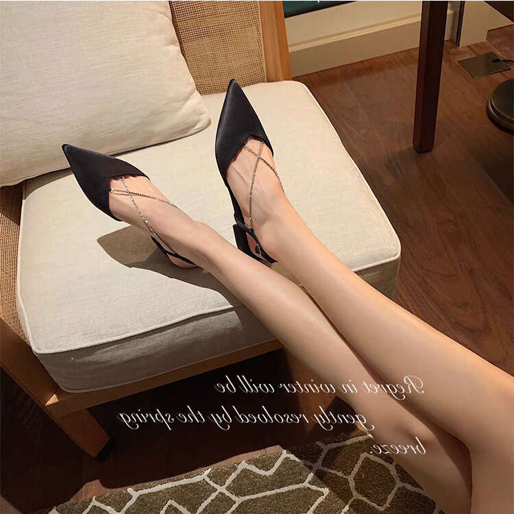 Single Shoe Women's Spring And Summer 2024 New Pointed Flat Half Slippers With Water Diamond Chain Toe Sandals For Women