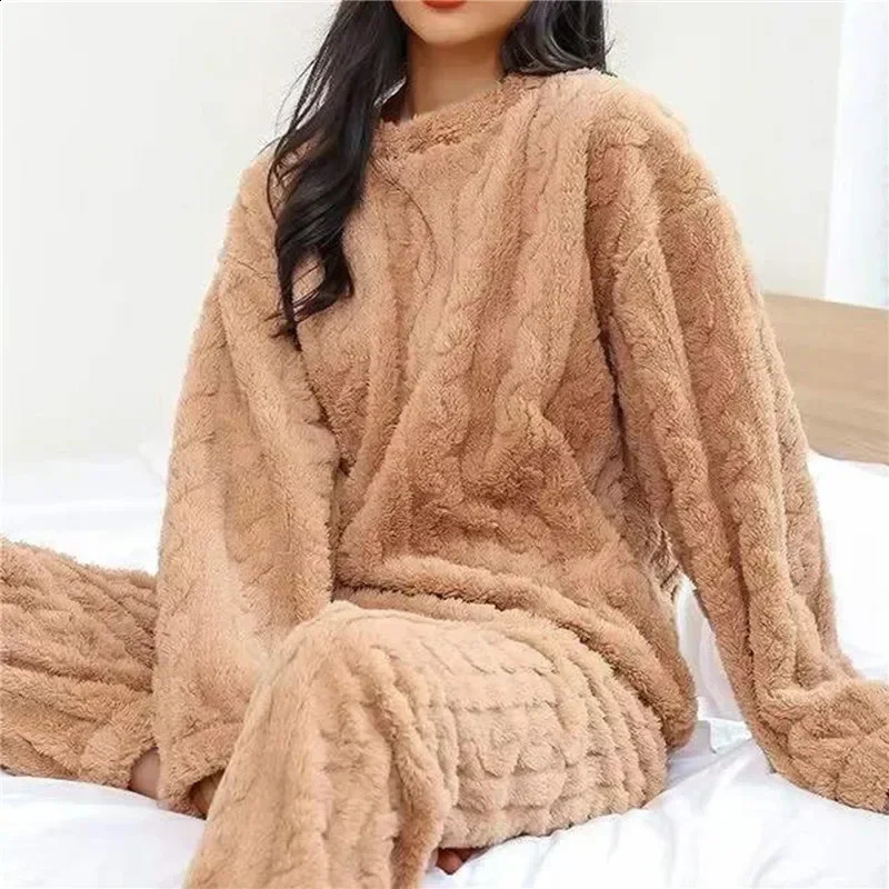 2 Sleepwear Women Piece Suit Fleece Pajamas Night Warm Home Solid Fluffy Velvet Set Piiama Pant Wear Winter Casual O-neck 241105