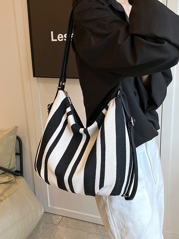 Autumn New Striped Large Capacity Fashion Handbag Personalized Shoulder Underarm Bag Designer Bags Handbags Women