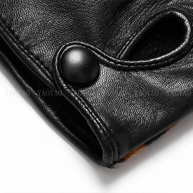 YY5388 Womens Leopard Pattern Leather Gloves Womens Short Winter Wool Lining Thick Luvas Botton Warm Guantes Mujer241105
