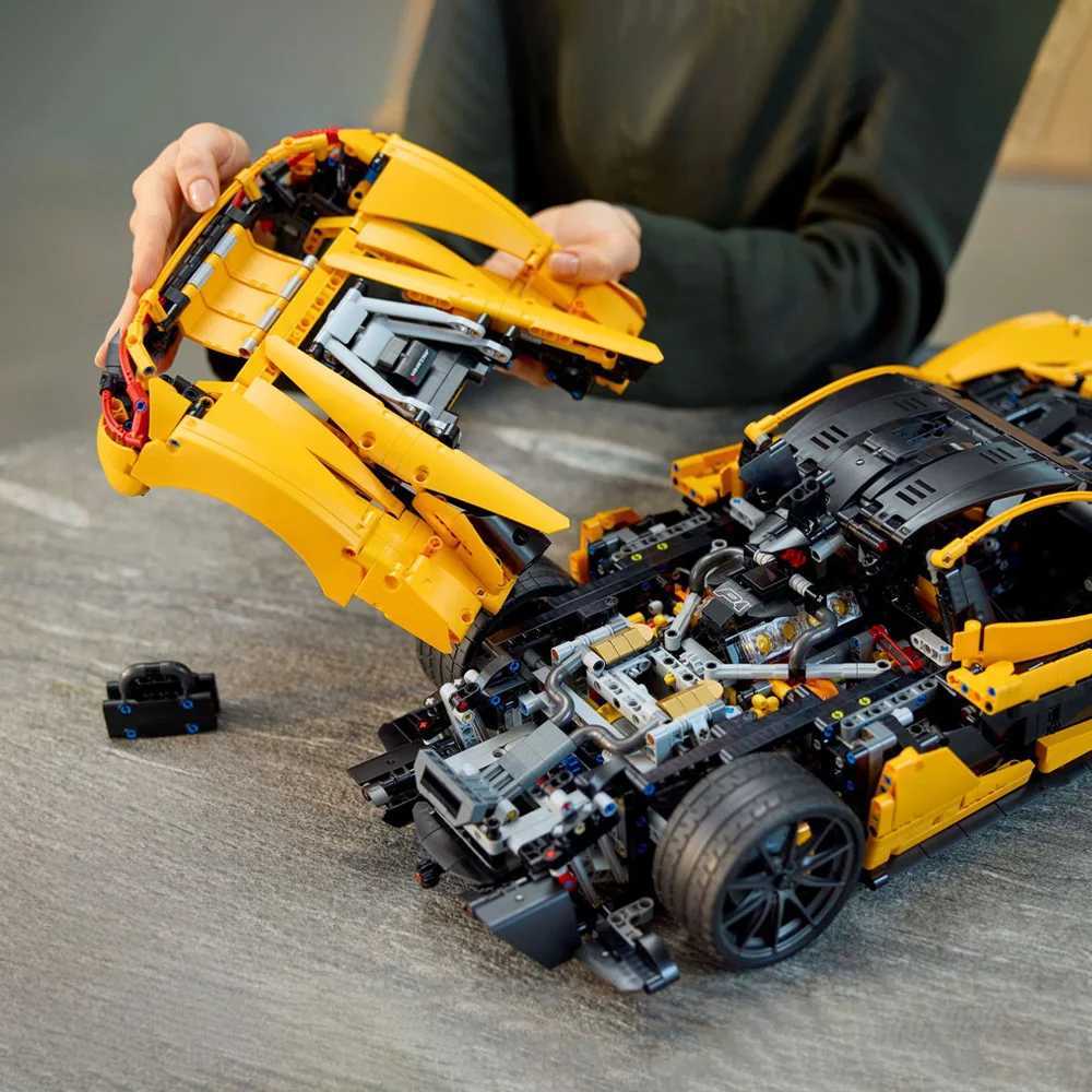 Blocks 2024 New P1 Super Racing Car Model Building Blocks 1 8 Assembly Set Bricks Technical Toys For Children Christmas GiftsY241105KUGR