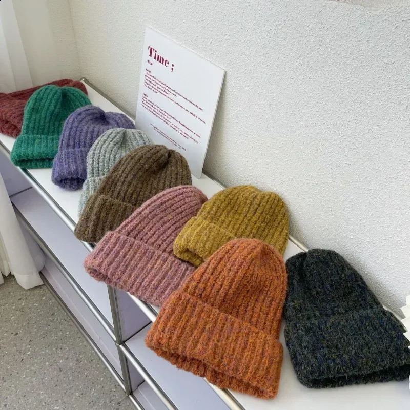 Winter Unisex Wool Hat Loose Big Head Circumference Knitted Hats Womens Korean Warm Oversized Skullies Beanies Christmas Gift 241105