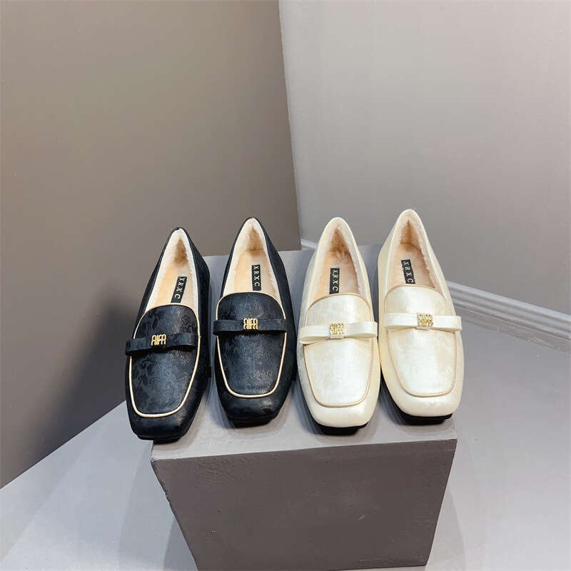 Chinese Style Flat Bow Soft Soled Bean For Women, Korean Version, New One Foot Cover With Plush Warm Fur Shoes