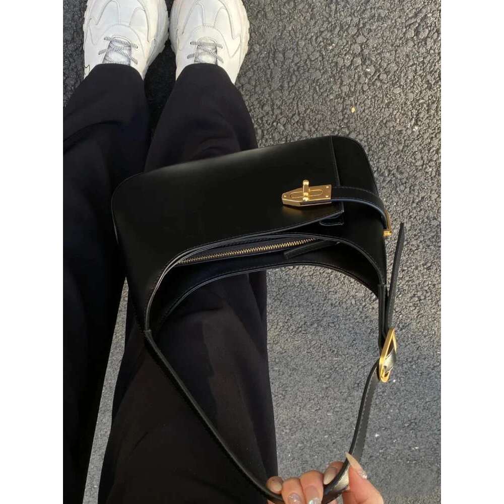 Designer Bag Internet Celebrity Popular High-End Oneshoulder Armpit Bag Commuting Simple And Versatile Casual Handbag Retro Office Worker Bag