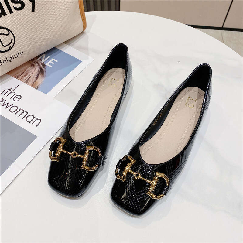 2023 Spring New Women's Head Low Heel Metal Buckle Single Shoe Cover Foot Shallow Mouth Fashionable Lacquer Leather Flat Shoes