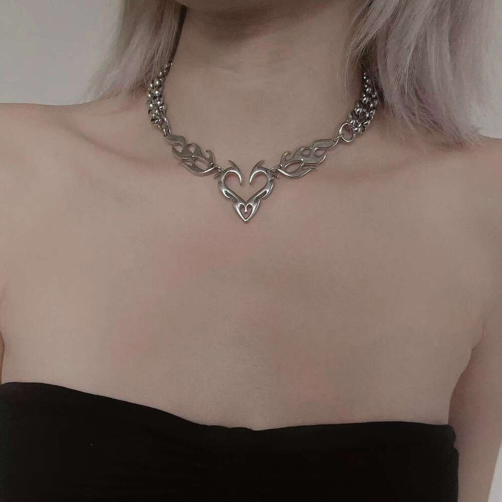 Punk Rock Totem Flame Hollow Love Heart Necklaces for Women Unisex Hip Hop Thick Chains Choker Egirl Party Club Dancing Jewelry