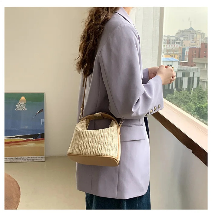 Korean Straw Bag Womens Shoulder Bag Small Bohemian Woven Beach Bag Summer Womens Messenger Bag Casual Handbag Beige 241105