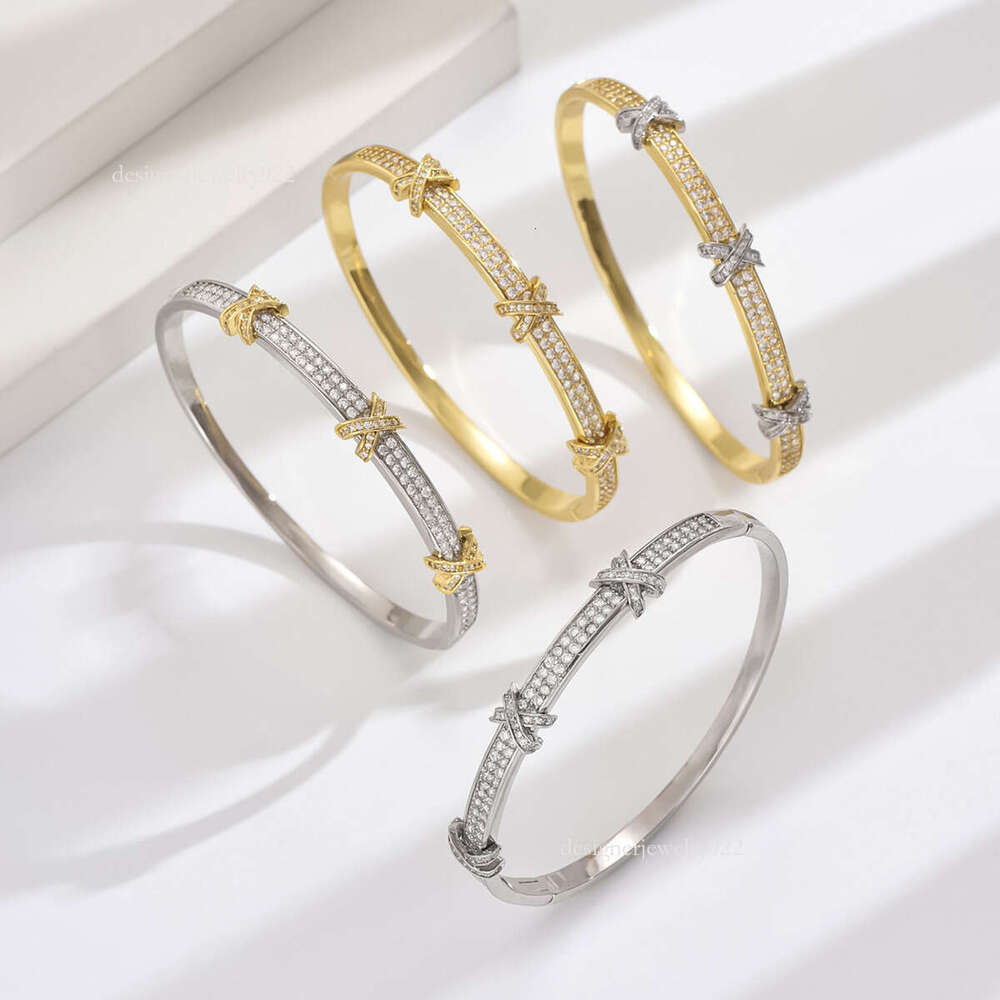 Exquisite Crossed X-shaped with Sparkg Dias Versatile Style Nails Small Medium Designer and High Grade Bracelet