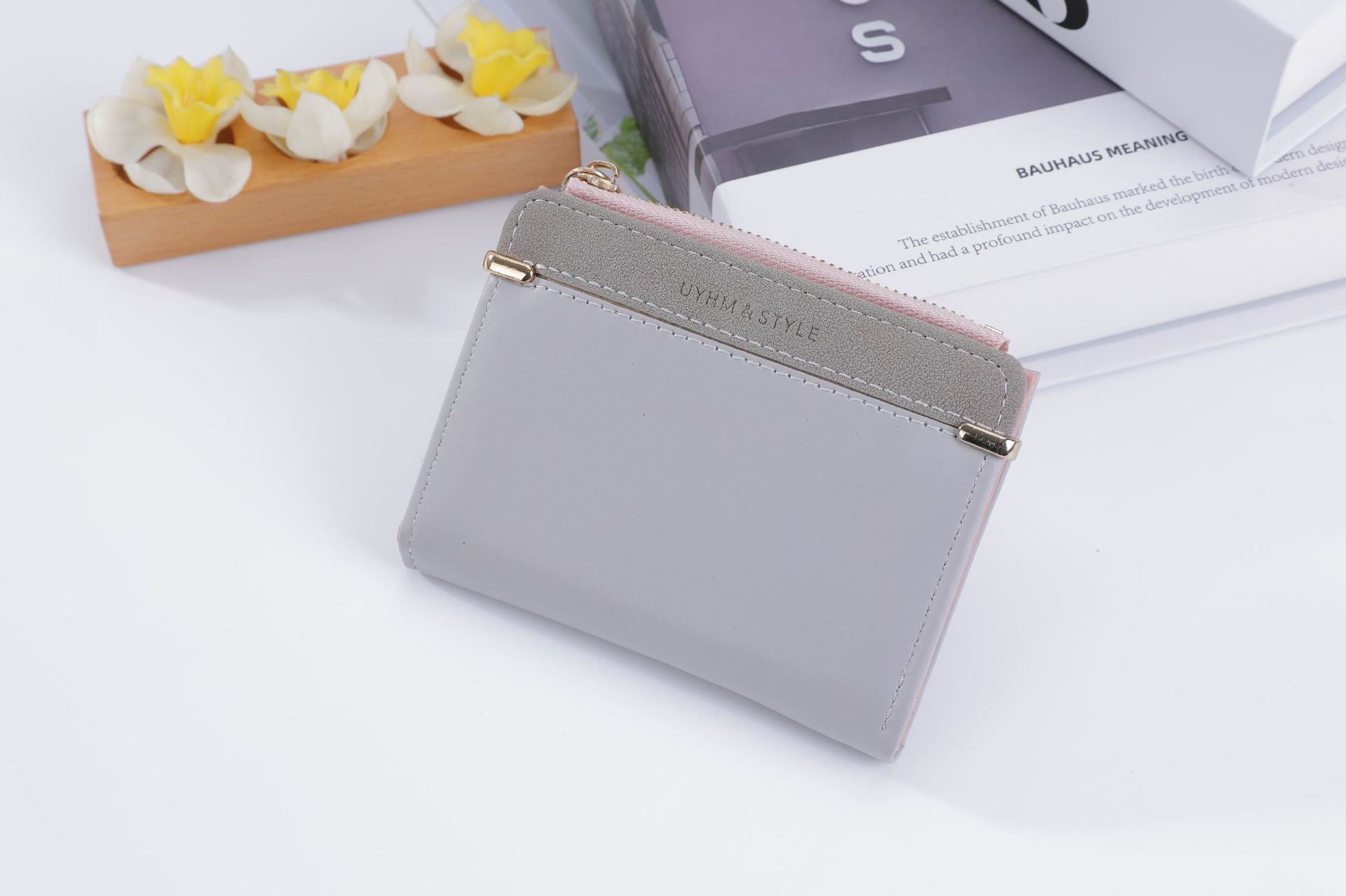 New Fashion Short Women's Zipper Wallet Korean Version Simple and Versatile Student Wallet Women's Wallet Clip Bag